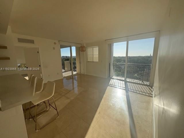 2650 SW 37th Ave 807, Miami, FL 33133