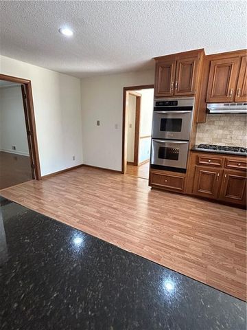 115 Nesbit Ferry Place, Atlanta, GA 30350