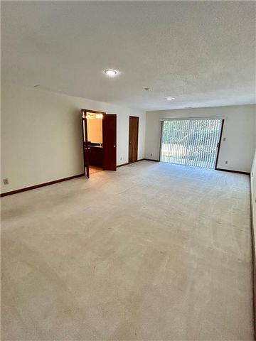 115 Nesbit Ferry Place, Atlanta, GA 30350