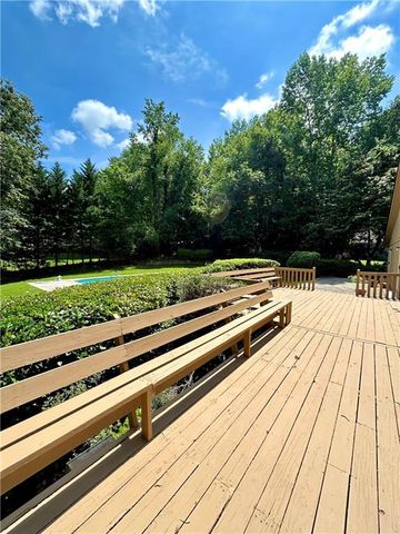 115 Nesbit Ferry Place, Atlanta, GA 30350