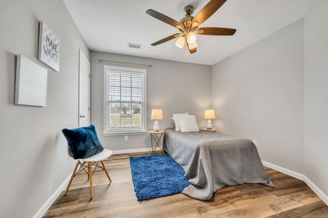 110 Marty Ln, White Bluff, TN 37187