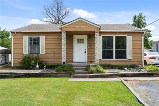 811 Cromwell Avenue, Muskogee, OK 74403
