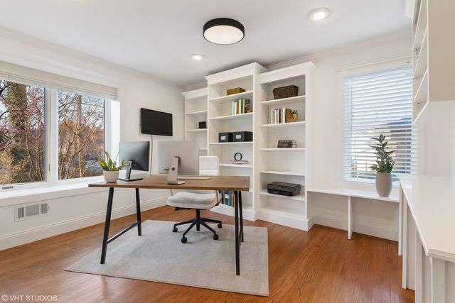 9435 Central Park Avenue, Evanston, IL 60203