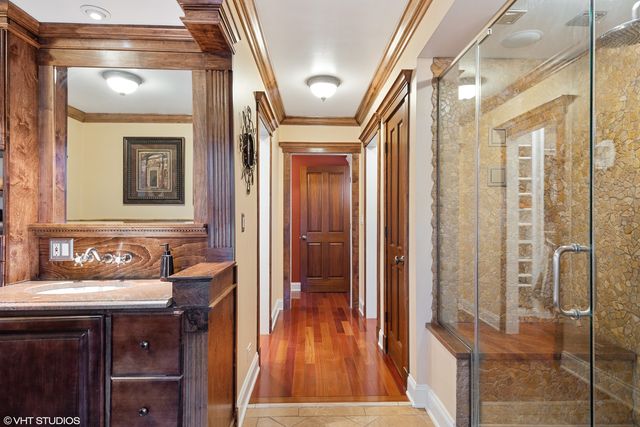 9435 Central Park Avenue, Evanston, IL 60203