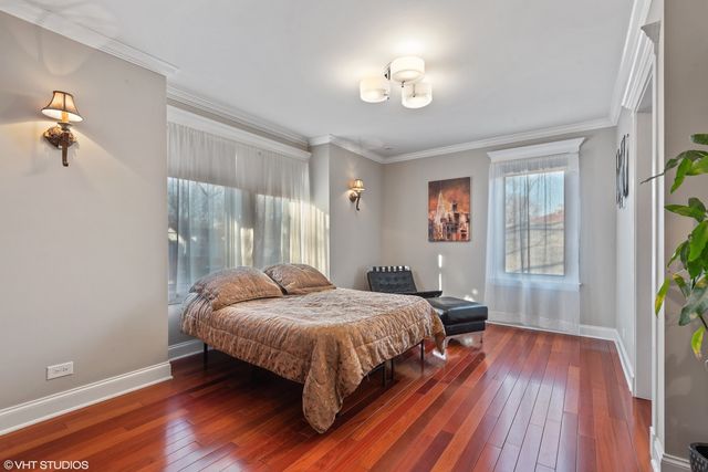 9435 Central Park Avenue, Evanston, IL 60203