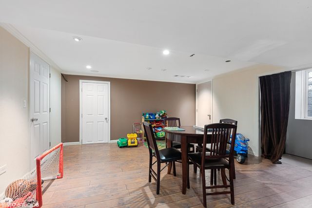 9435 Central Park Avenue, Evanston, IL 60203