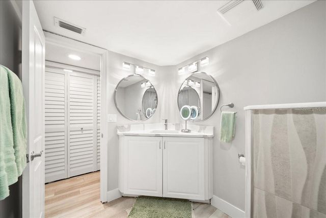 8750 MIDNIGHT PASS ROAD 501, Sarasota, FL 34242