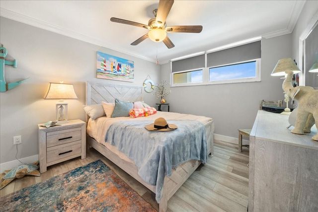 8750 MIDNIGHT PASS ROAD 501, Sarasota, FL 34242