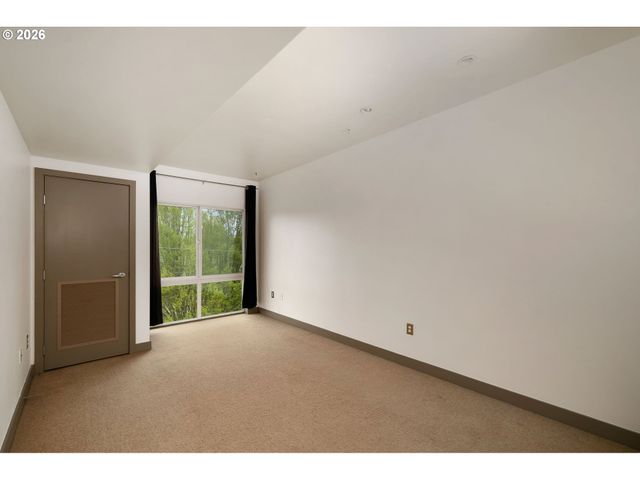 3970 N INTERSTATE Ave 403, Portland, OR 97227