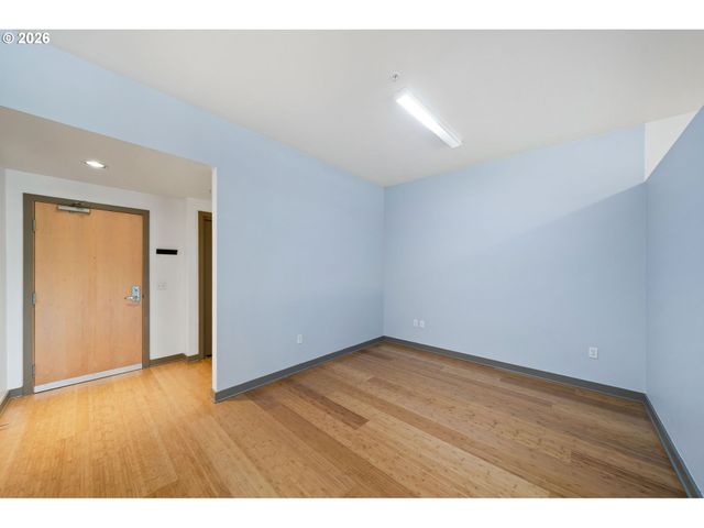 3970 N INTERSTATE Ave 403, Portland, OR 97227