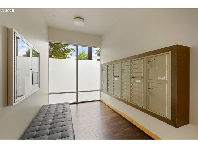 3970 N INTERSTATE Ave 403, Portland, OR 97227