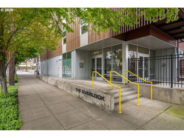3970 N INTERSTATE Ave 403, Portland, OR 97227