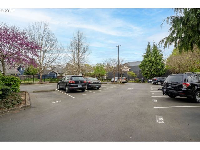 3970 N INTERSTATE Ave 403, Portland, OR 97227