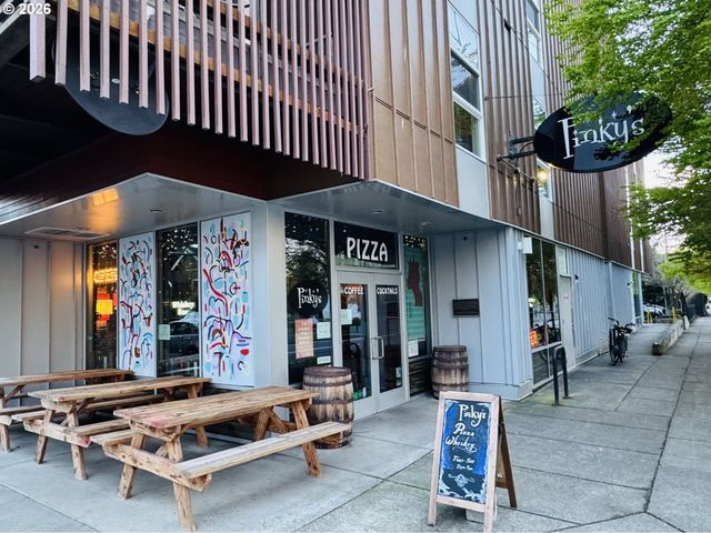 3970 N INTERSTATE Ave 403, Portland, OR 97227