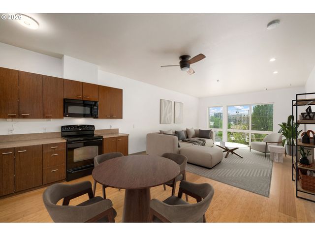 3970 N INTERSTATE Ave 403, Portland, OR 97227