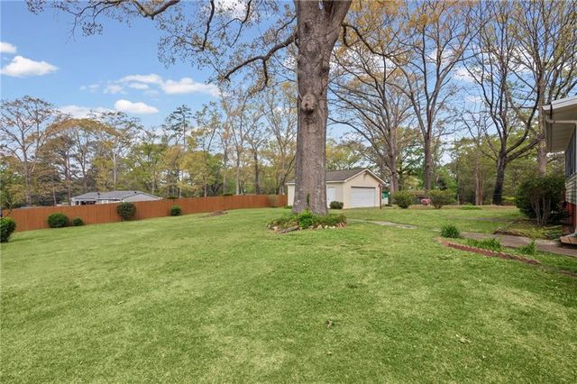 5760 Brenda Drive SW, Mableton, GA 30126