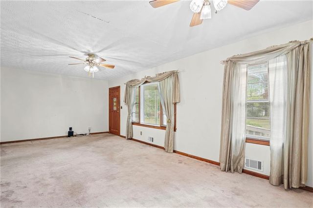 5760 Brenda Drive SW, Mableton, GA 30126