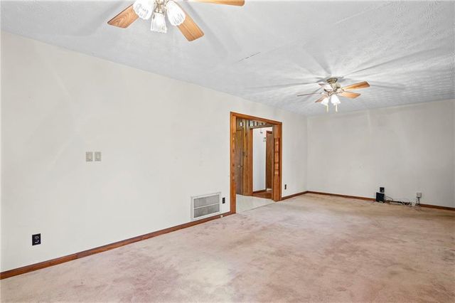 5760 Brenda Drive SW, Mableton, GA 30126