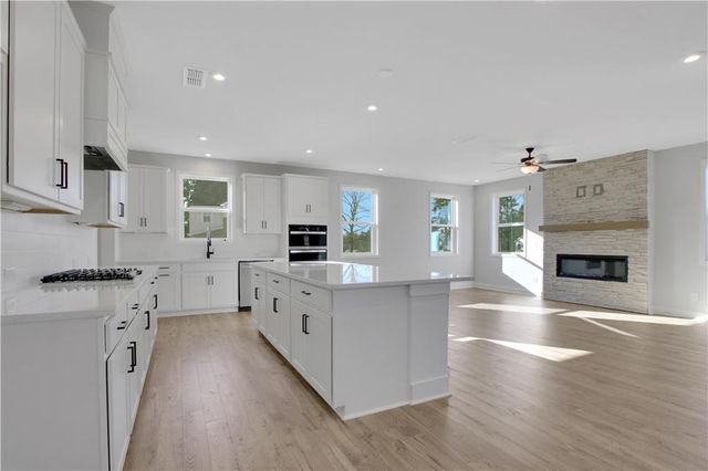 742 Crossroad Court, Powder Springs, GA 30127