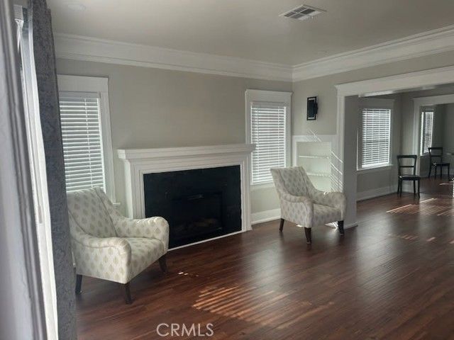 4041 Denker, Los Angeles, CA 90062