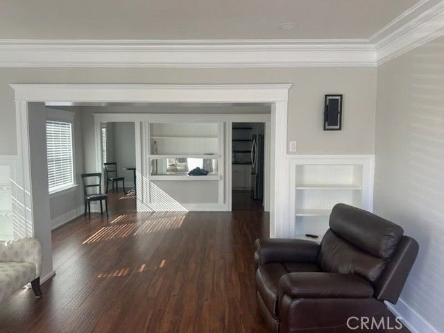 4041 Denker, Los Angeles, CA 90062