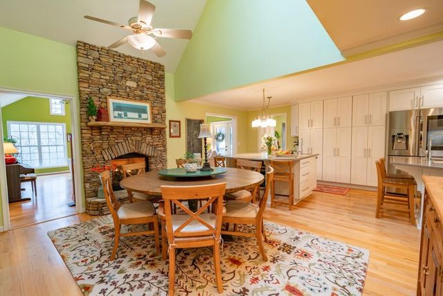 561 Cartecay Trace, Ellijay, GA 30536