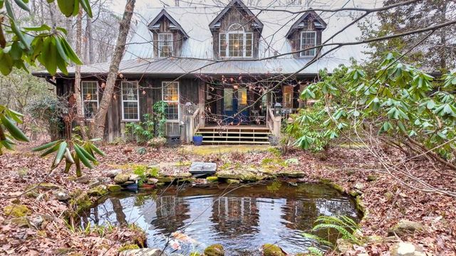 561 Cartecay Trace, Ellijay, GA 30536