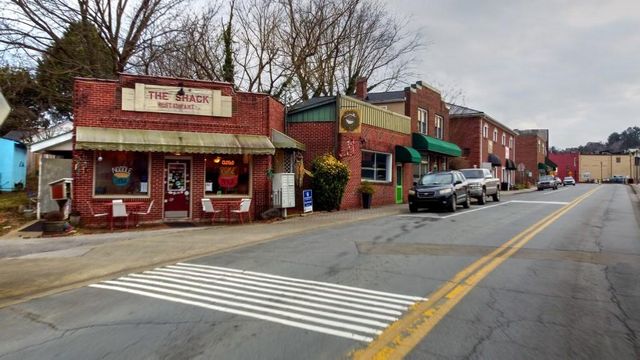 561 Cartecay Trace, Ellijay, GA 30536