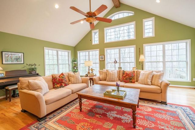 561 Cartecay Trace, Ellijay, GA 30536