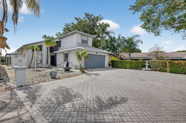 8706 Kimble Way, Boca Raton, FL 33433