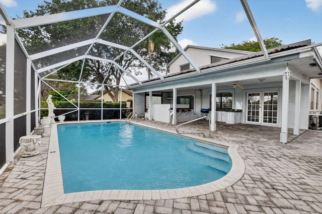 8706 Kimble Way, Boca Raton, FL 33433