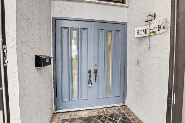 8706 Kimble Way, Boca Raton, FL 33433