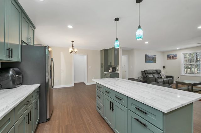 54 Granite Road, Effingham, NH 03882