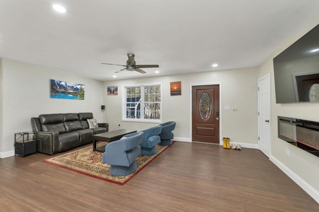 54 Granite Road, Effingham, NH 03882