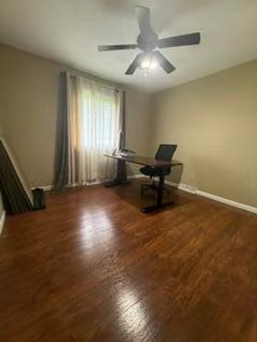 2309 Four Seasons Pkwy, Crown Point, IN 46307