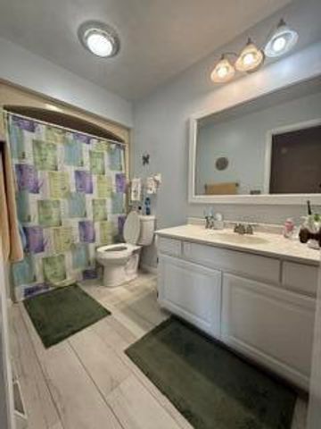 2309 Four Seasons Pkwy, Crown Point, IN 46307