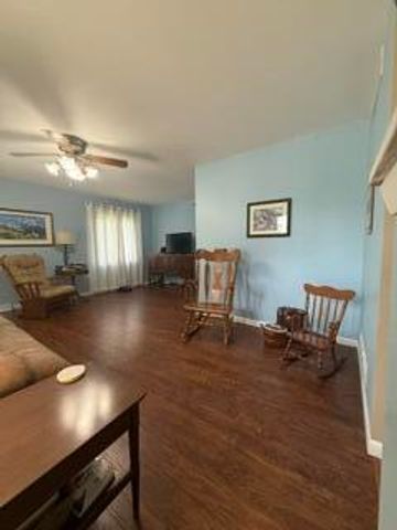 2309 Four Seasons Pkwy, Crown Point, IN 46307
