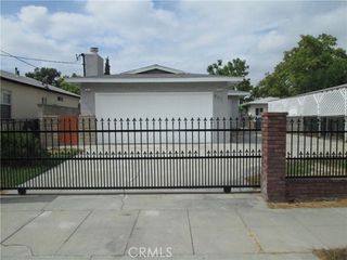 852 N Davidson Avenue, San Bernardino, CA 92411