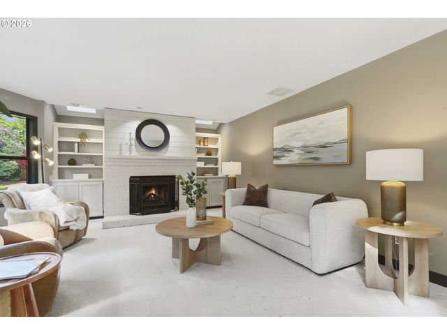 6320 Sw MERLIN Ct, Portland, OR 97219