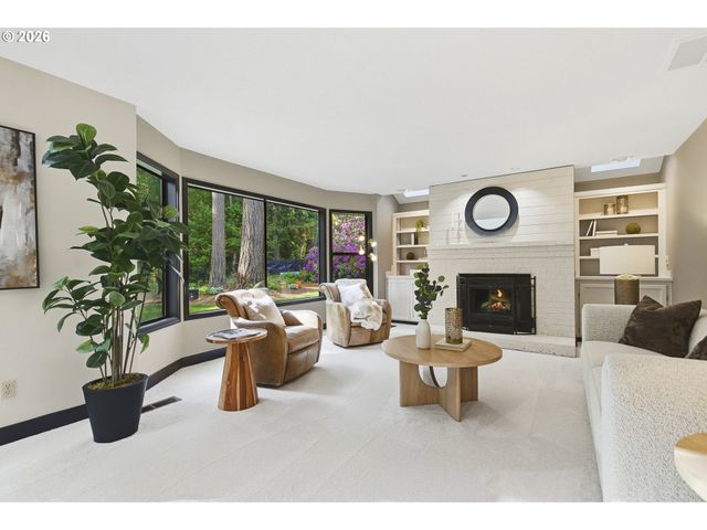 6320 Sw MERLIN Ct, Portland, OR 97219