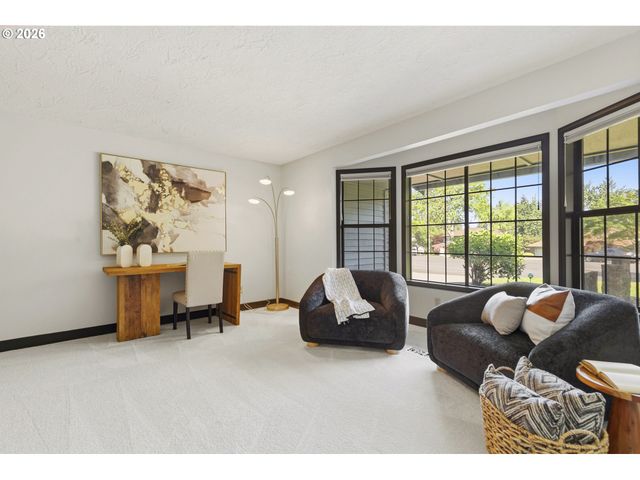 6320 Sw MERLIN Ct, Portland, OR 97219