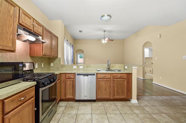 12806 Pecan Shores Drive, Houston, TX 77044