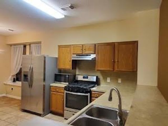 12806 Pecan Shores Drive, Houston, TX 77044