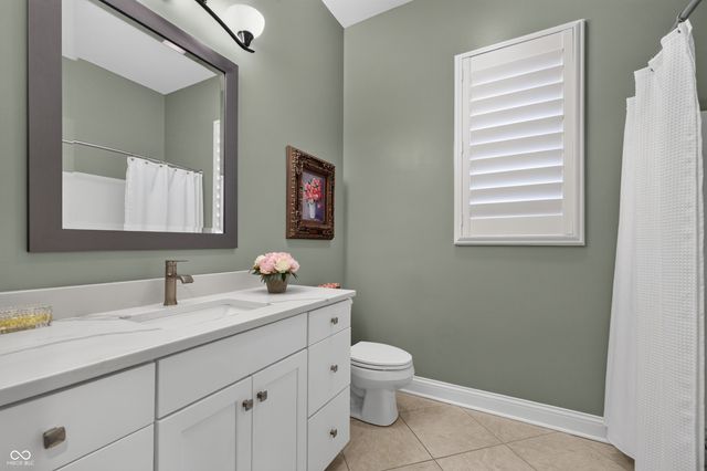 2114 Renegade Court, Carmel, IN 46032