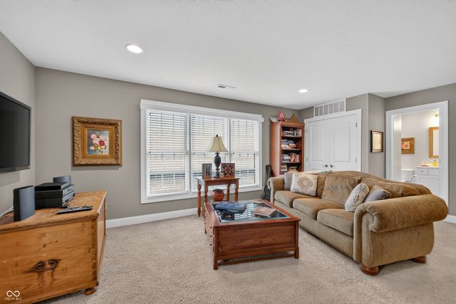 2114 Renegade Court, Carmel, IN 46032