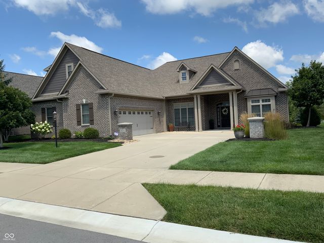 2114 Renegade Court, Carmel, IN 46032