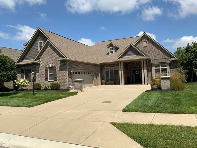2114 Renegade Court, Carmel, IN 46032