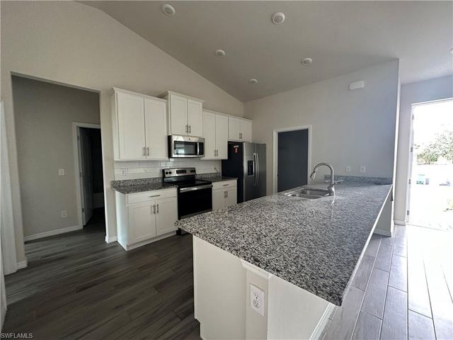 1717 NW 6th AVE, Cape Coral, FL 33993