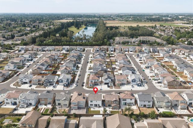 8513 Brushwood Way, Elk Grove, CA 95624