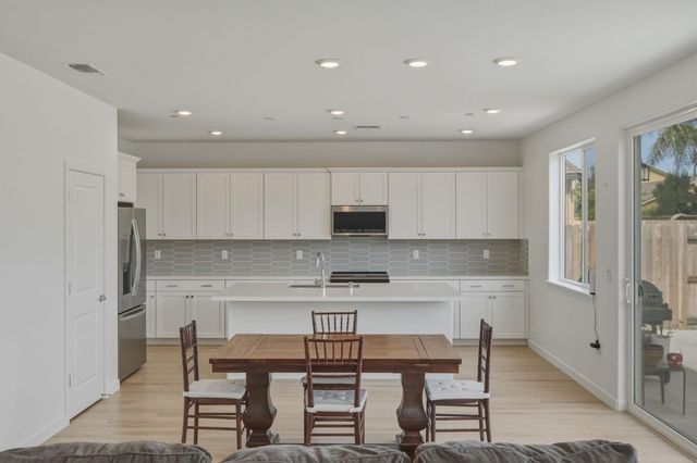 8513 Brushwood Way, Elk Grove, CA 95624